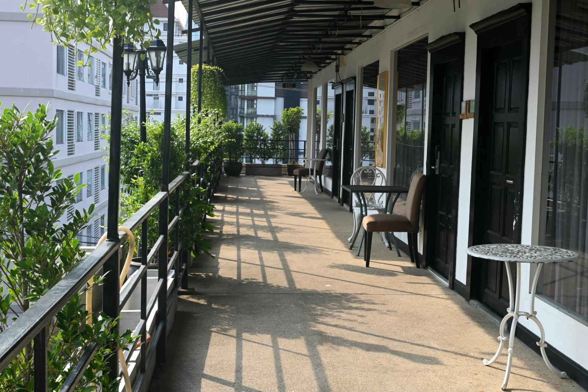 波仕套房酒店 酒店