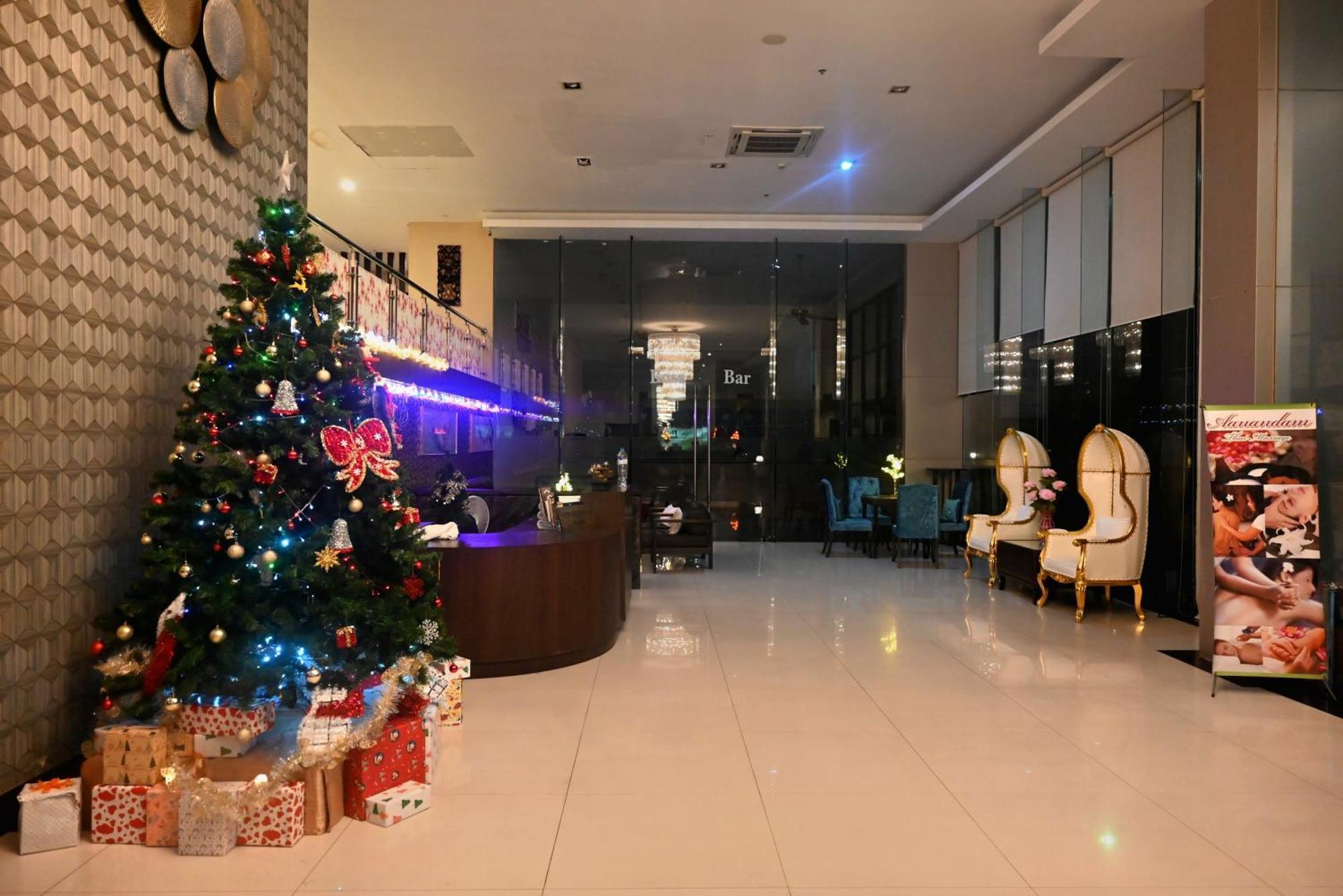 酒店 波仕套房酒店 4*