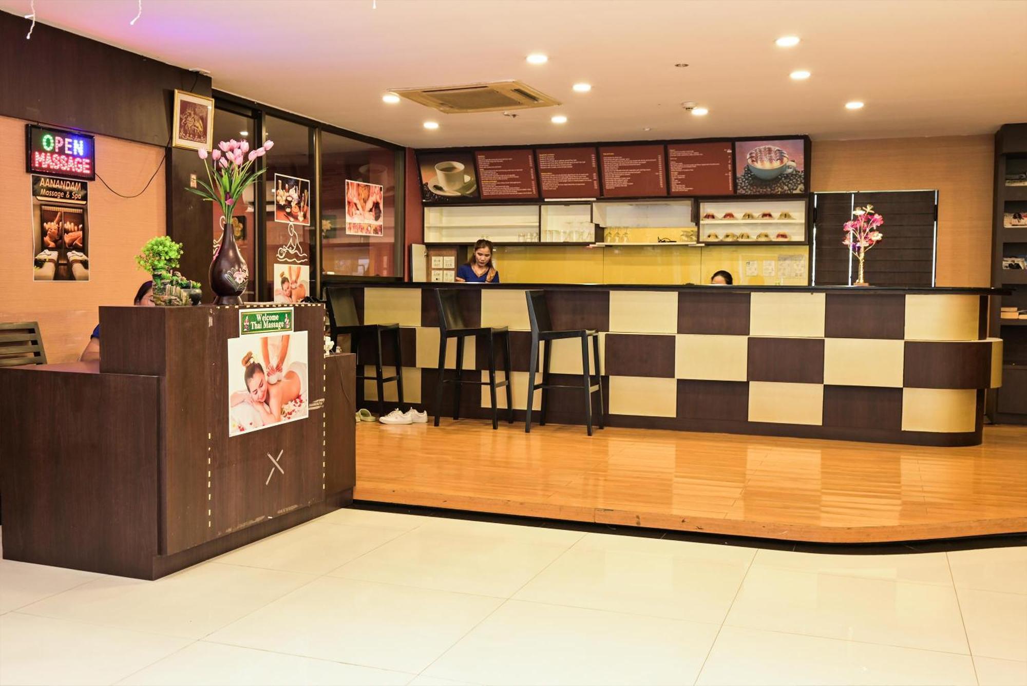 酒店 波仕套房酒店